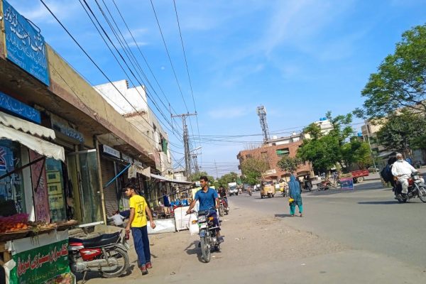 lahore-suffers-under-sweltering-heat-wave-health-crisis-looms