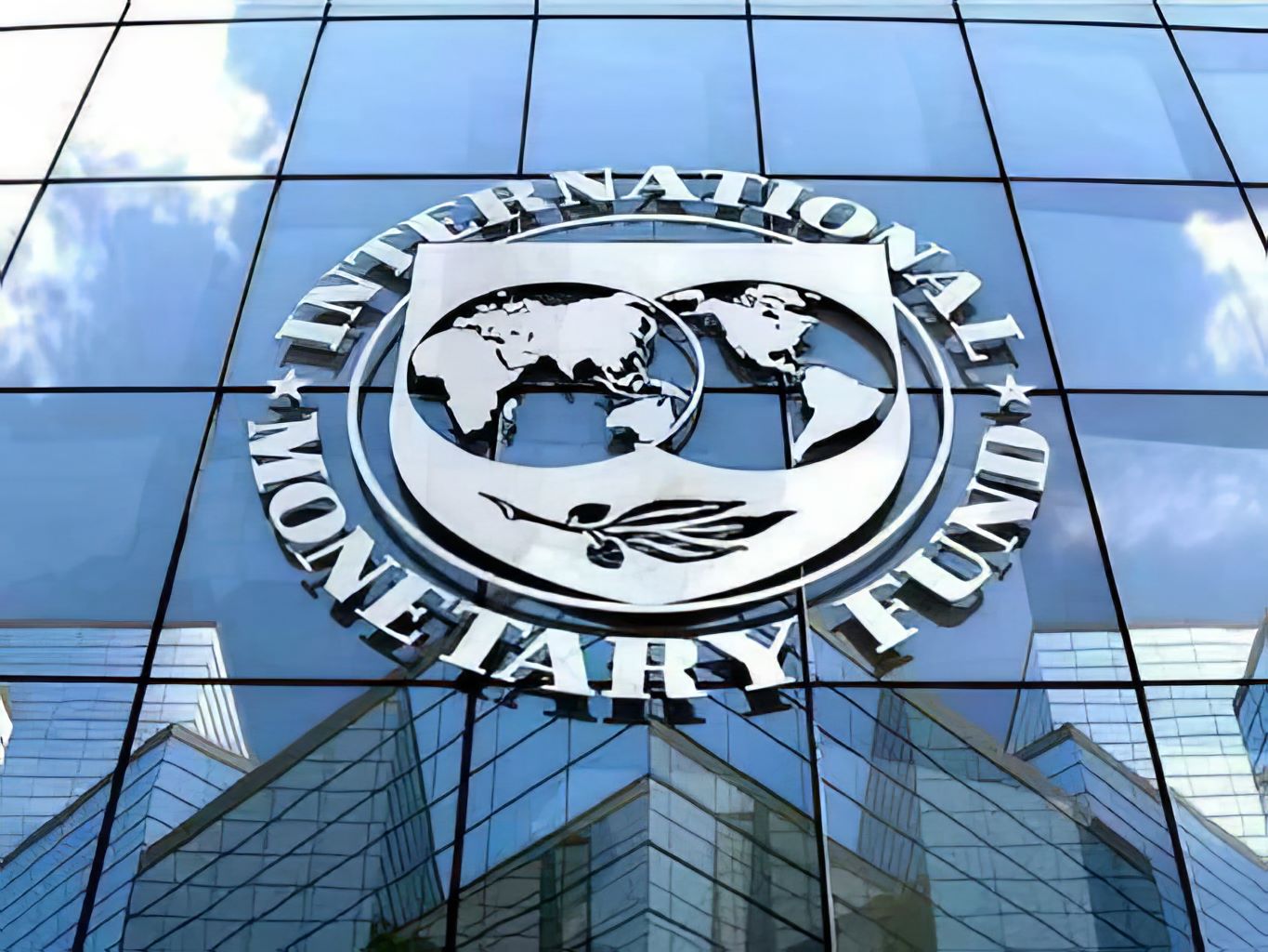 imf considers $1.1 billion funding for pakistan amid economic challenges