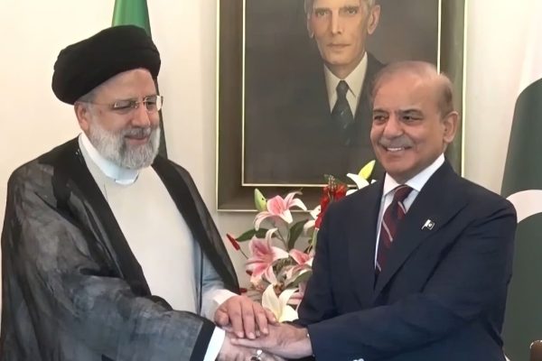 iran's president raisi visits pakistan to strengthen ties