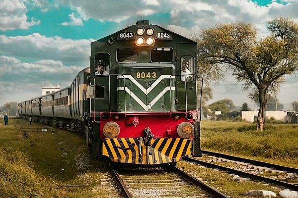 pakistan railway train