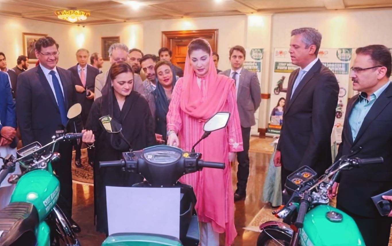 punjab government introduces e bikes in university student distribution scheme