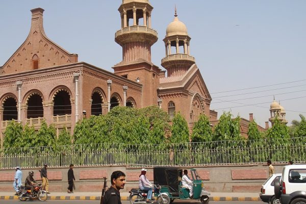 lahore high court directs punjab authorities to address polythene bag issue