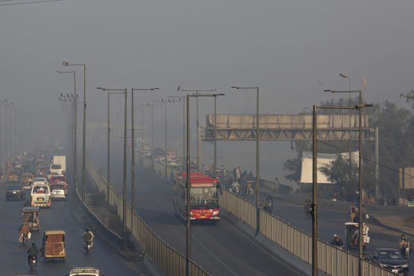 lahore high court orders fines for smog violations